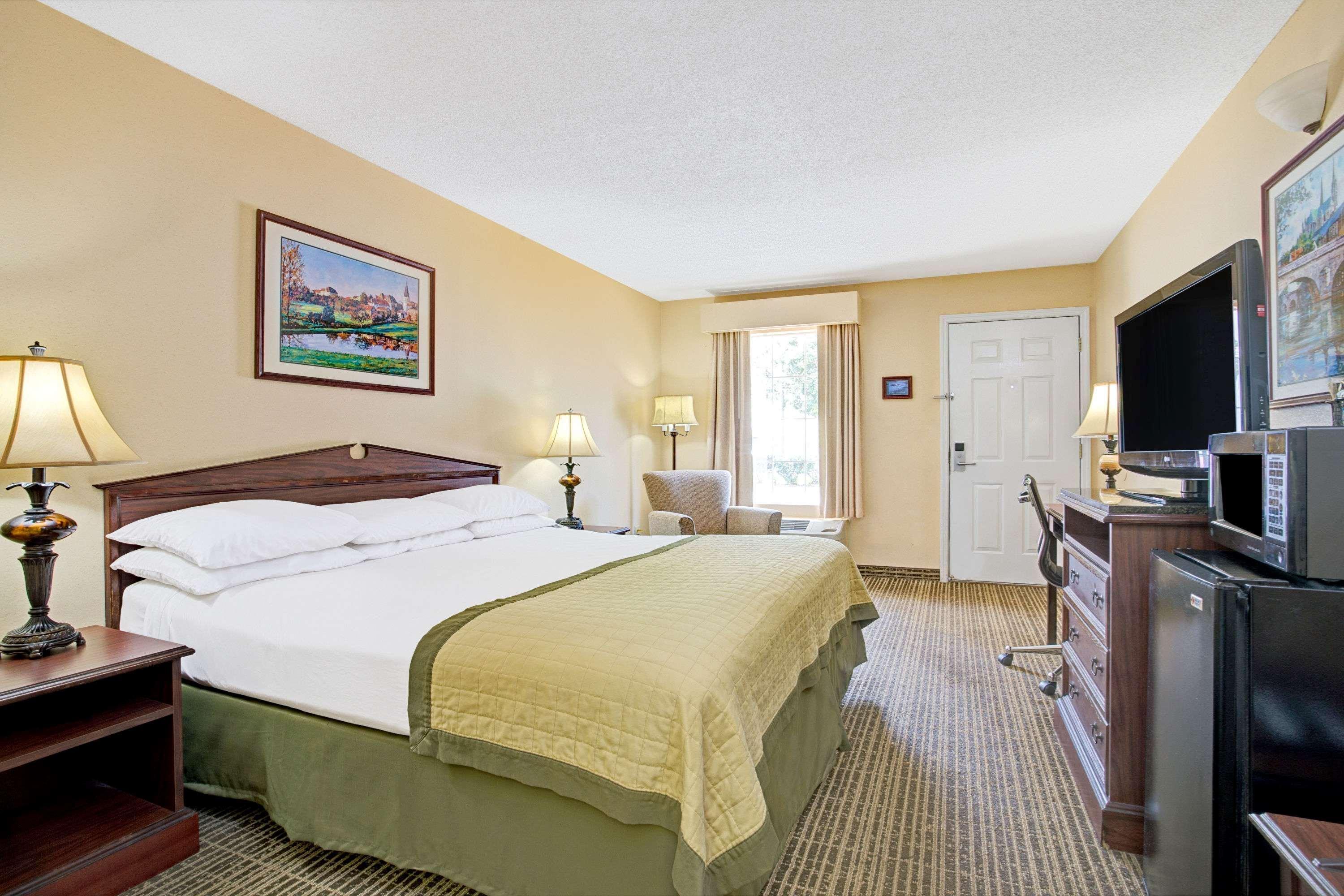 Baymont By Wyndham Hotel Smithfield