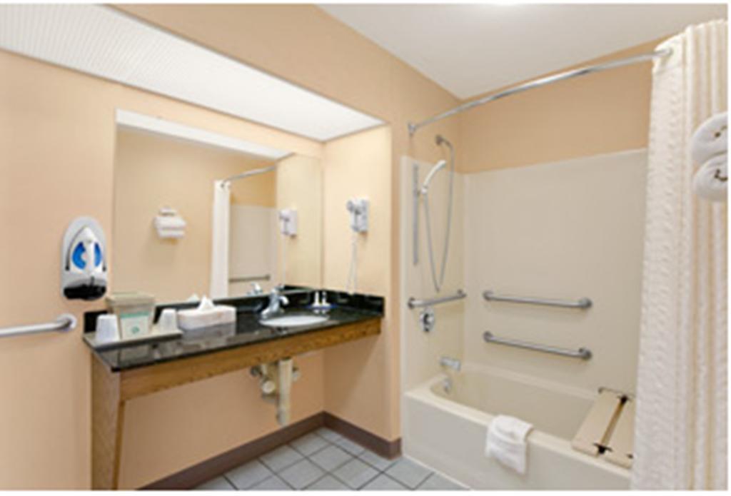 Hotel Baymont By Wyndham