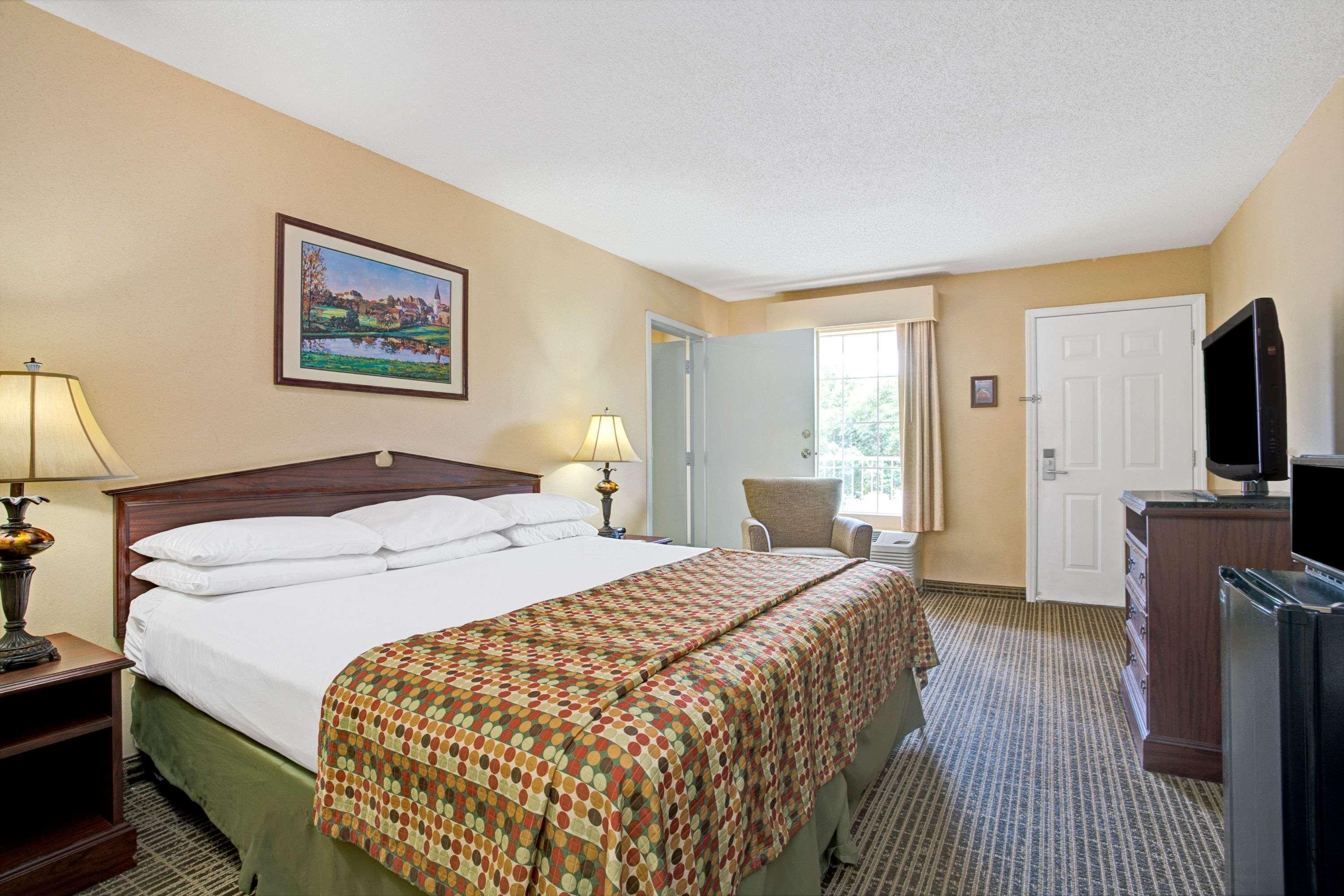 Hotel Baymont By Wyndham
