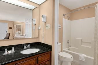 Hotel Baymont By Wyndham 2*